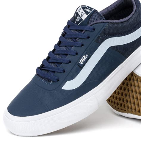 men's navy blue vans.